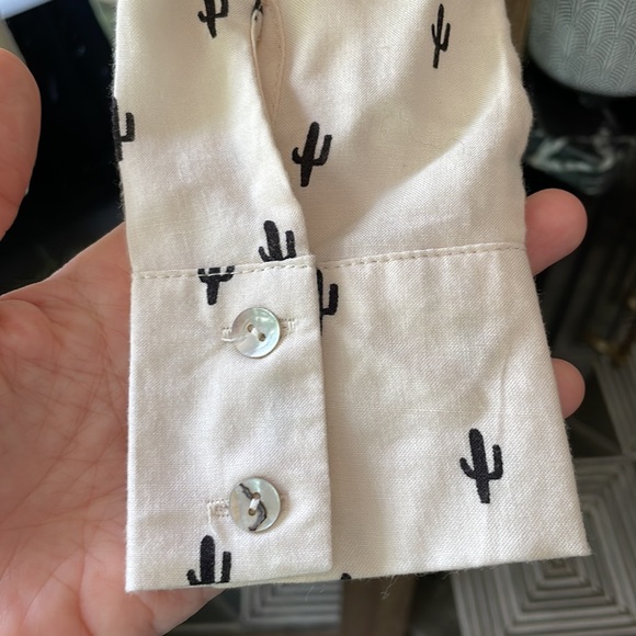 Knot Sisters Cactus Print Blouse Sz XS - Picture 6 of 9
